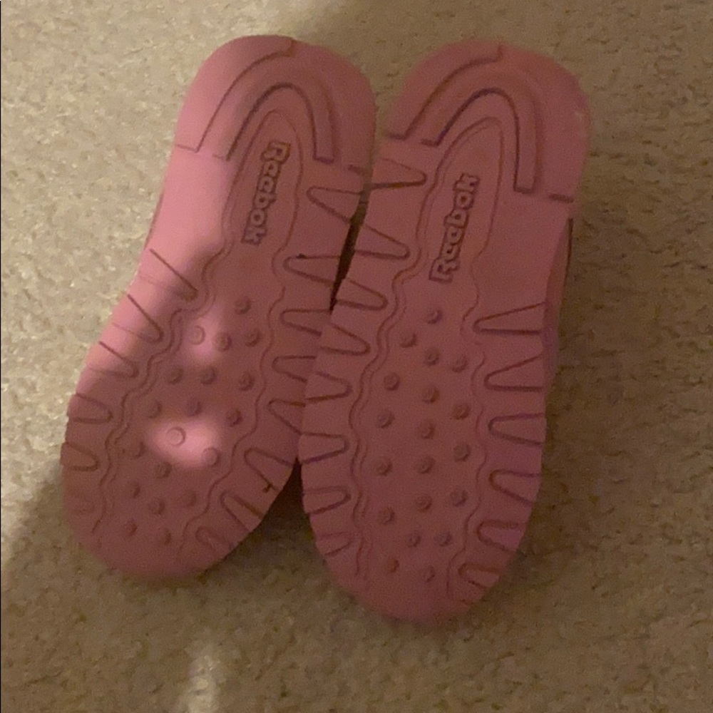 Pink Reebok - Picture 2 of 3